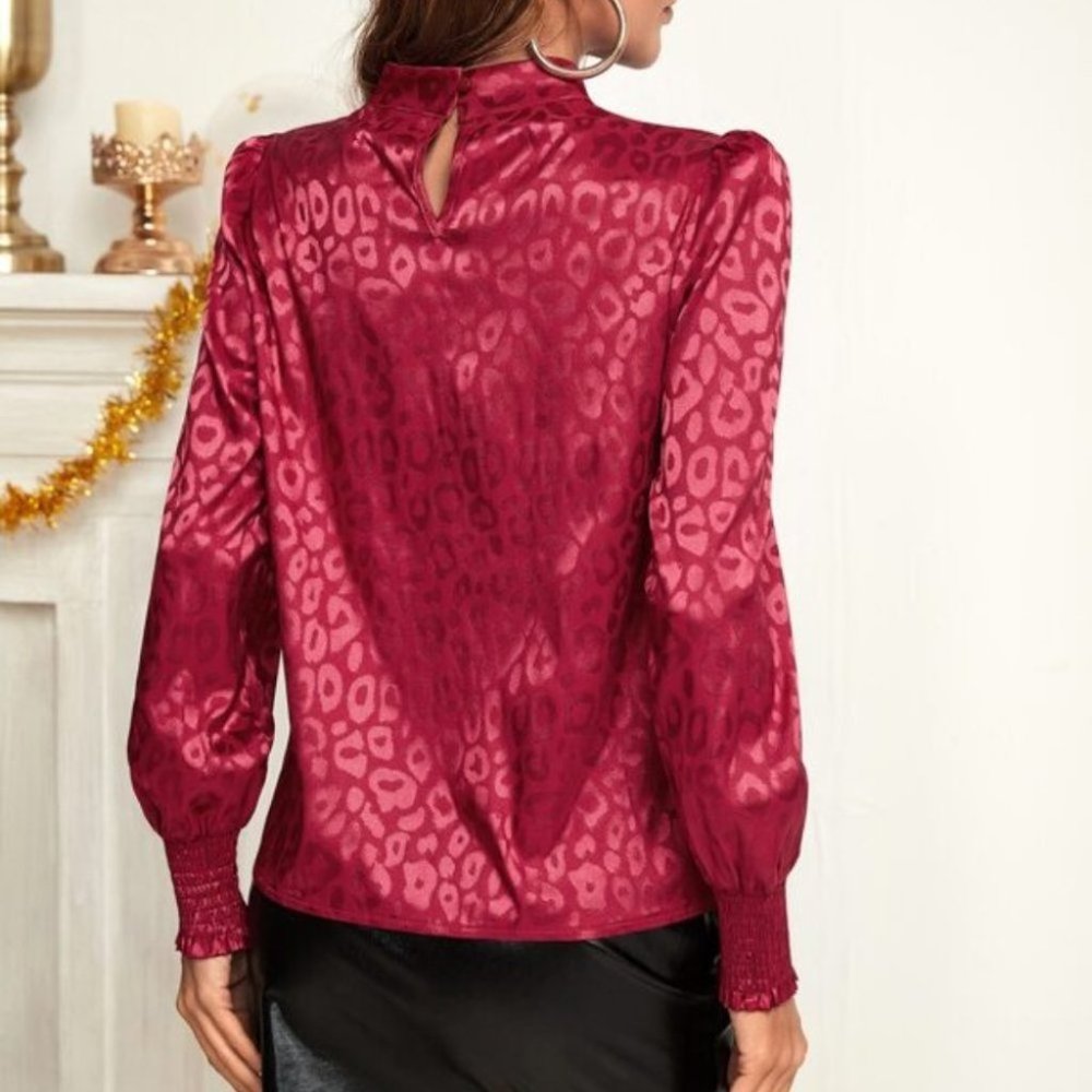 Leopard Jacquard Mock Neck Satin Blouse burgundy - Picture 3 of 4